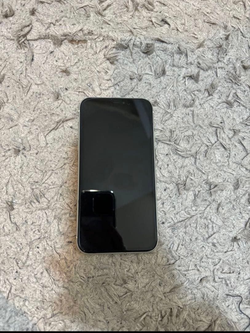 iPhone 11 ホワイト 128 GB SIMフリー