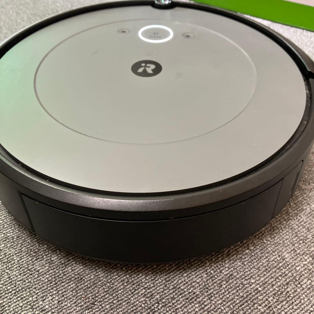 iRobot ルンバ　Roomba i2 ロボット掃除機本体　替えフィルタ付き