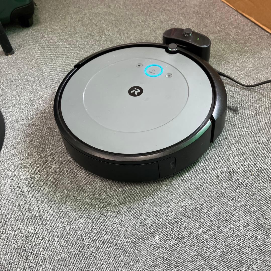 iRobot ルンバ　Roomba i2 ロボット掃除機本体　替えフィルタ付き