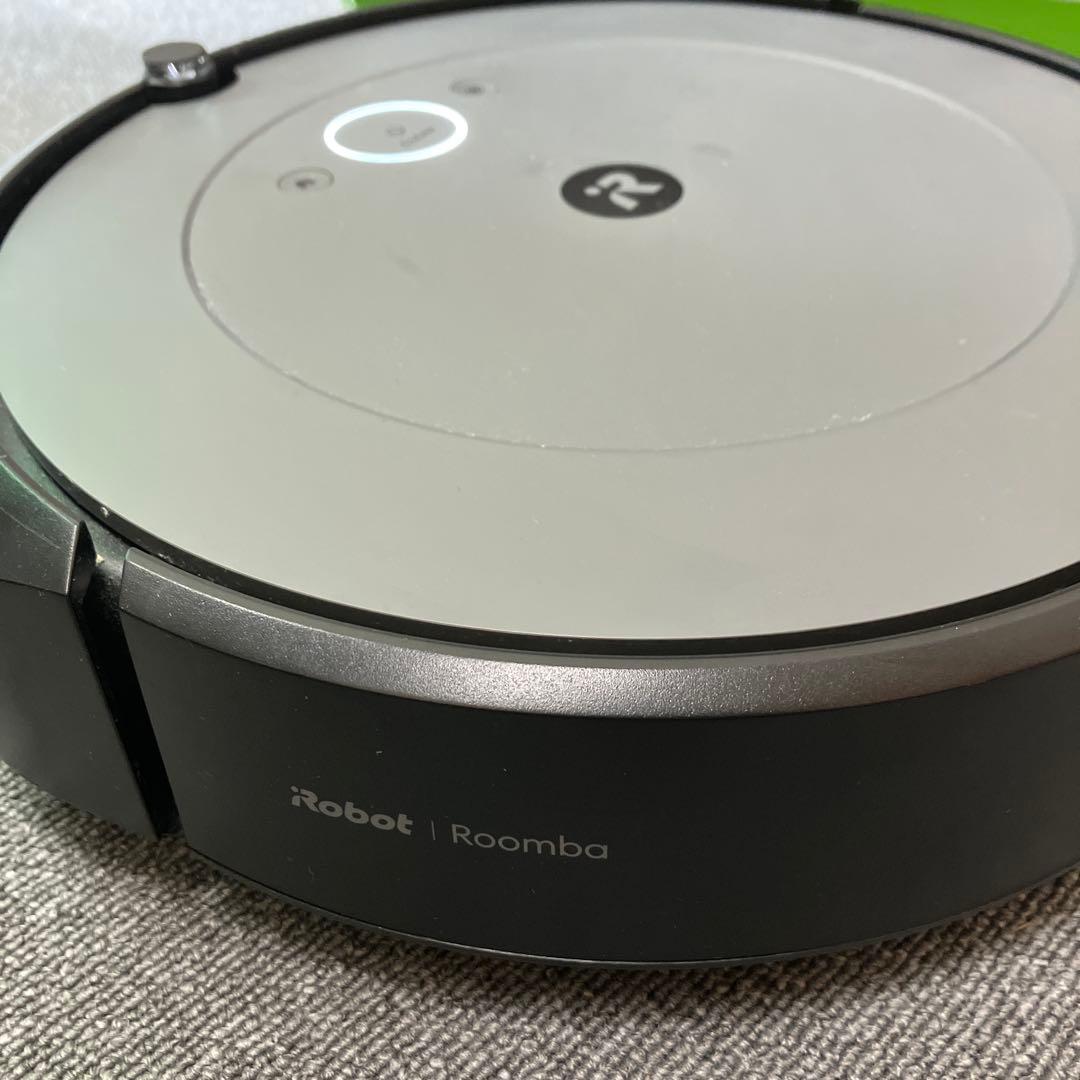 iRobot ルンバ　Roomba i2 ロボット掃除機本体　替えフィルタ付き