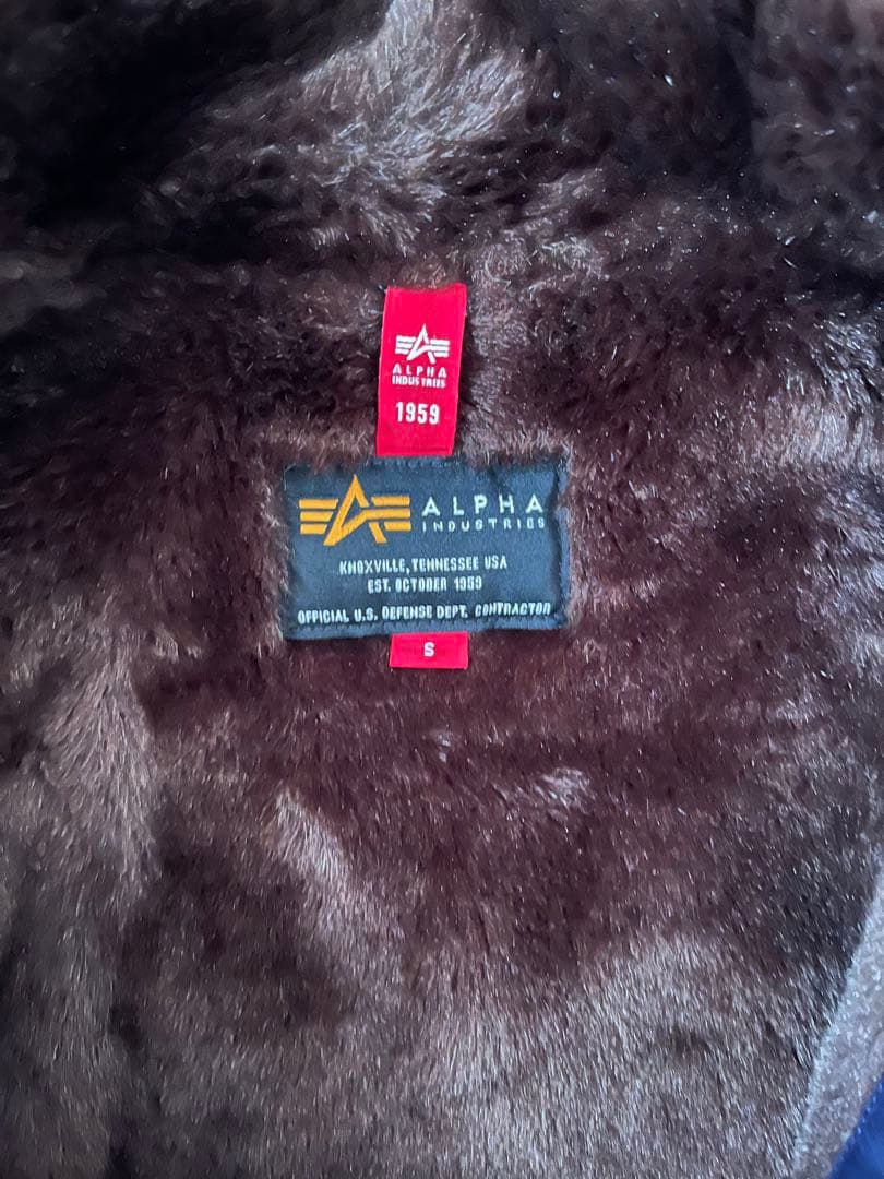連休限定❗️ALPHA INDUSTRIES ミリタリージャケット
