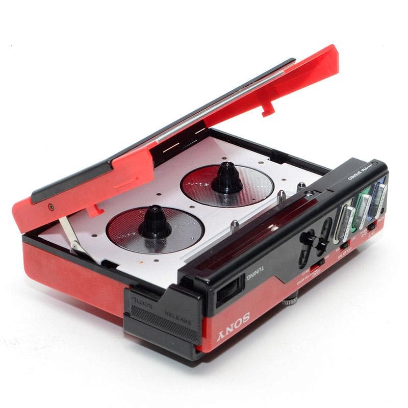 な*え様 希少★ソニー　ラジオ付きカセットウォークマン　WM-F15　ジャンク