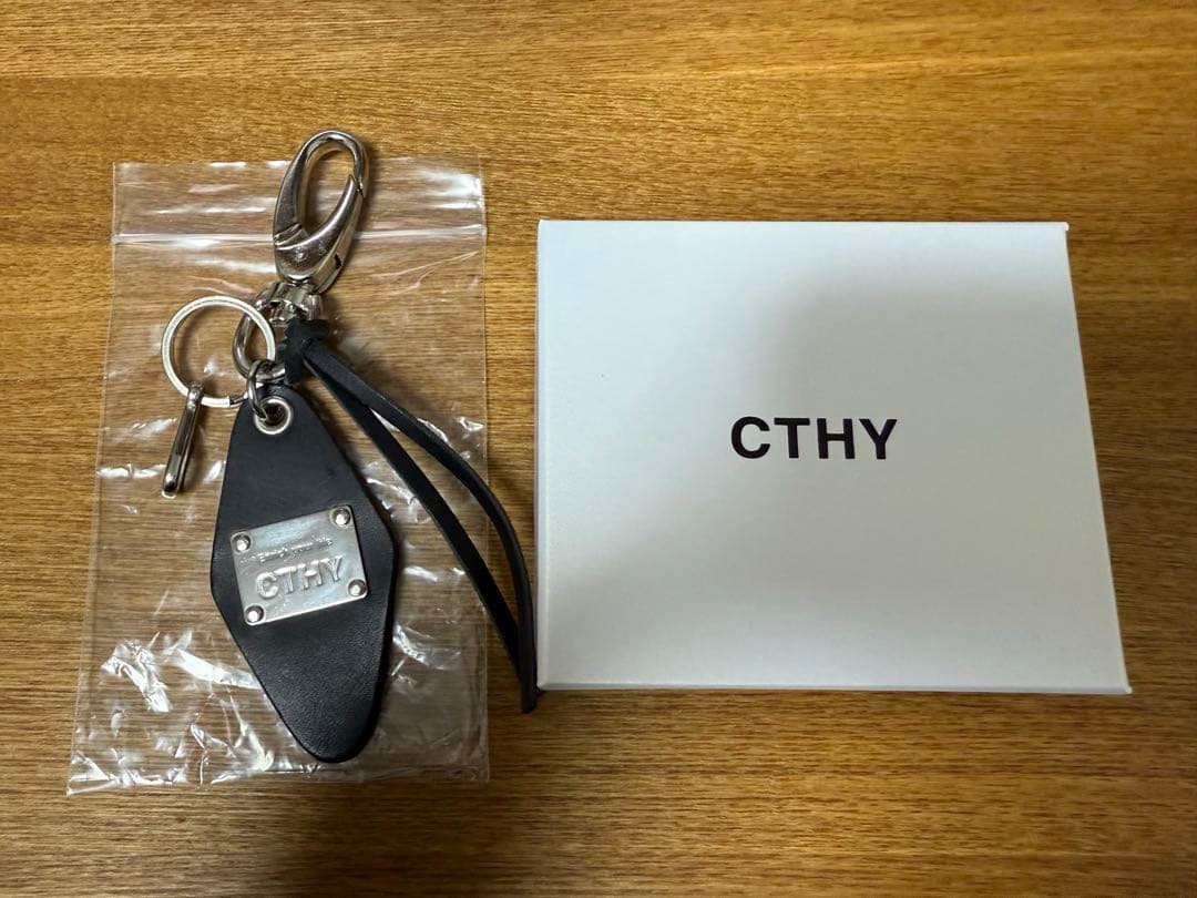 小物 CTHY LEATHER ROOM KEYRING