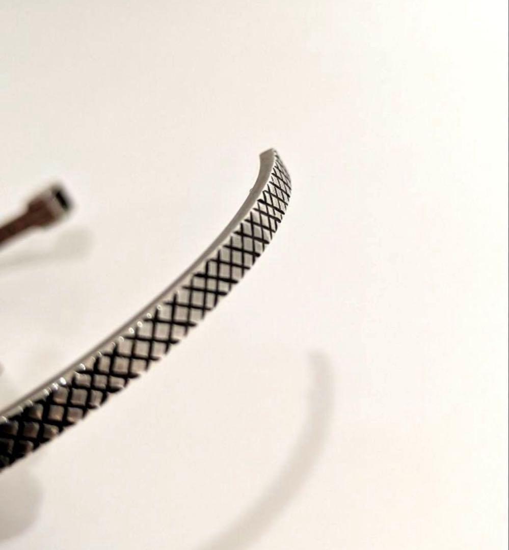 未使用　ボッテガヴェネタ イントレチャート バングル ブレスレット 50th記念