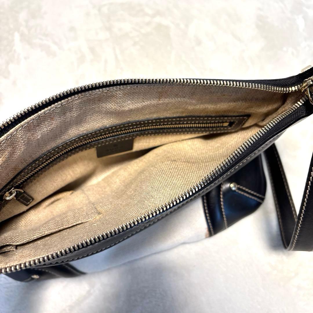 【希少】GUCCI ホワイトブラック　ショルダーバッグ