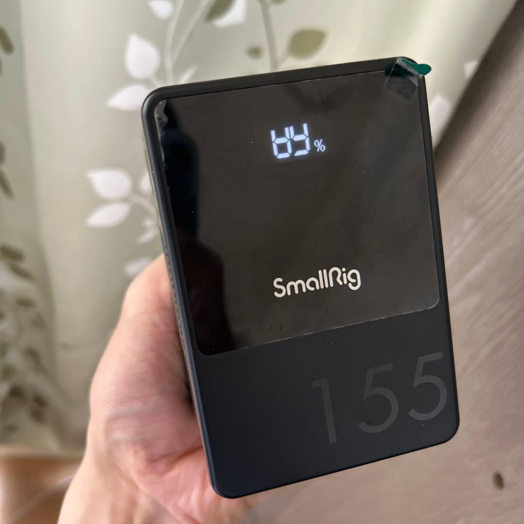 【新品に近い】SmallRig ミニVマウントバッテリー VB155