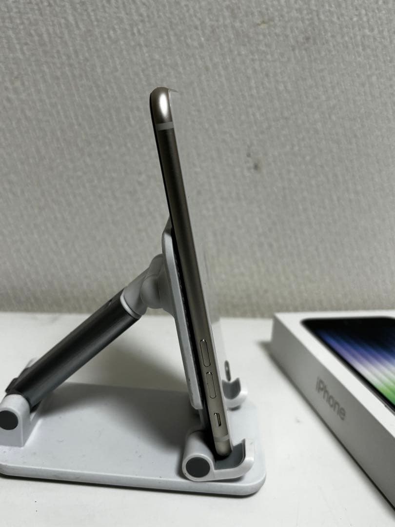 Apple iPhone SE (第3世代) ホワイト 128GB