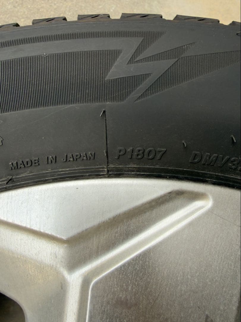 トヨタ　RAV4 純正ホイール4本セット　ブリザックV3スタッドレスタイヤ