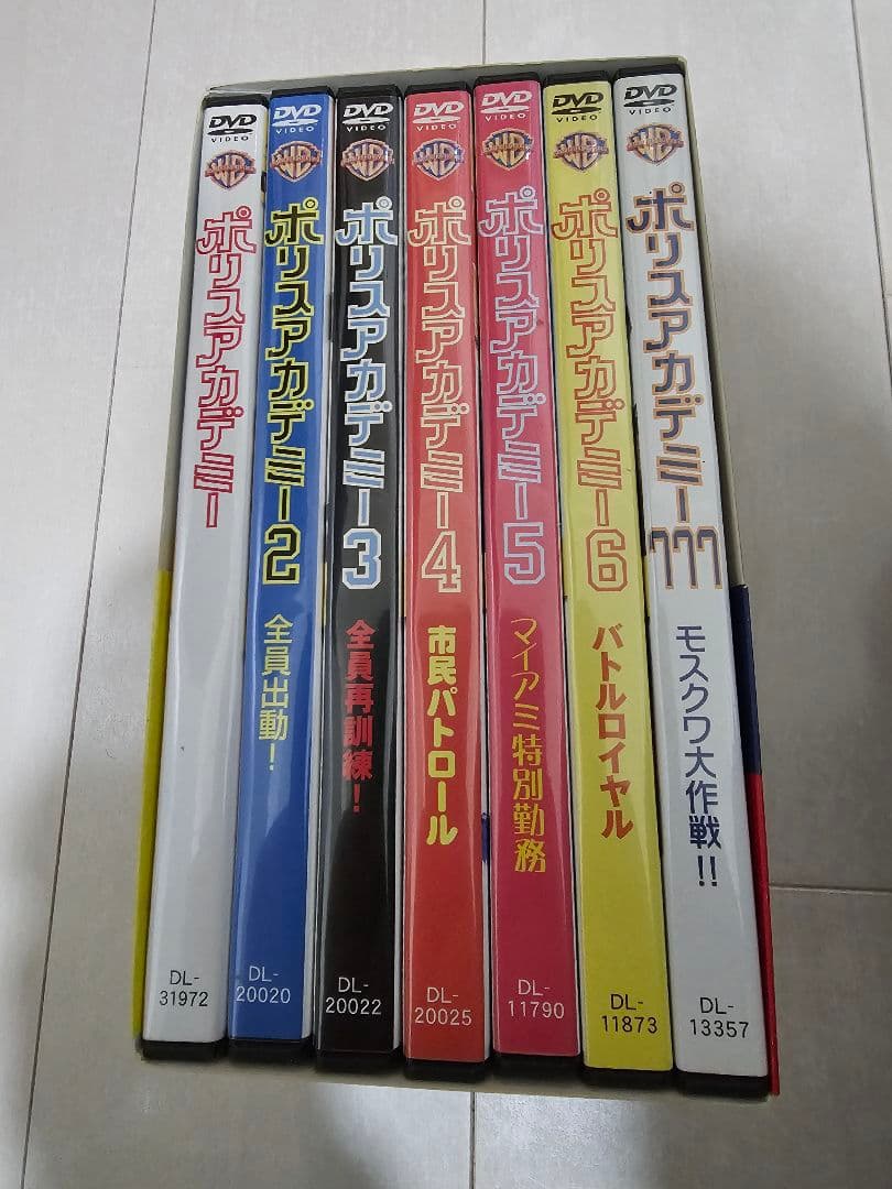 T*m様 ポリスアカデミー お買い得パック〈7枚組〉日本語吹替え有り　まとめ売り
