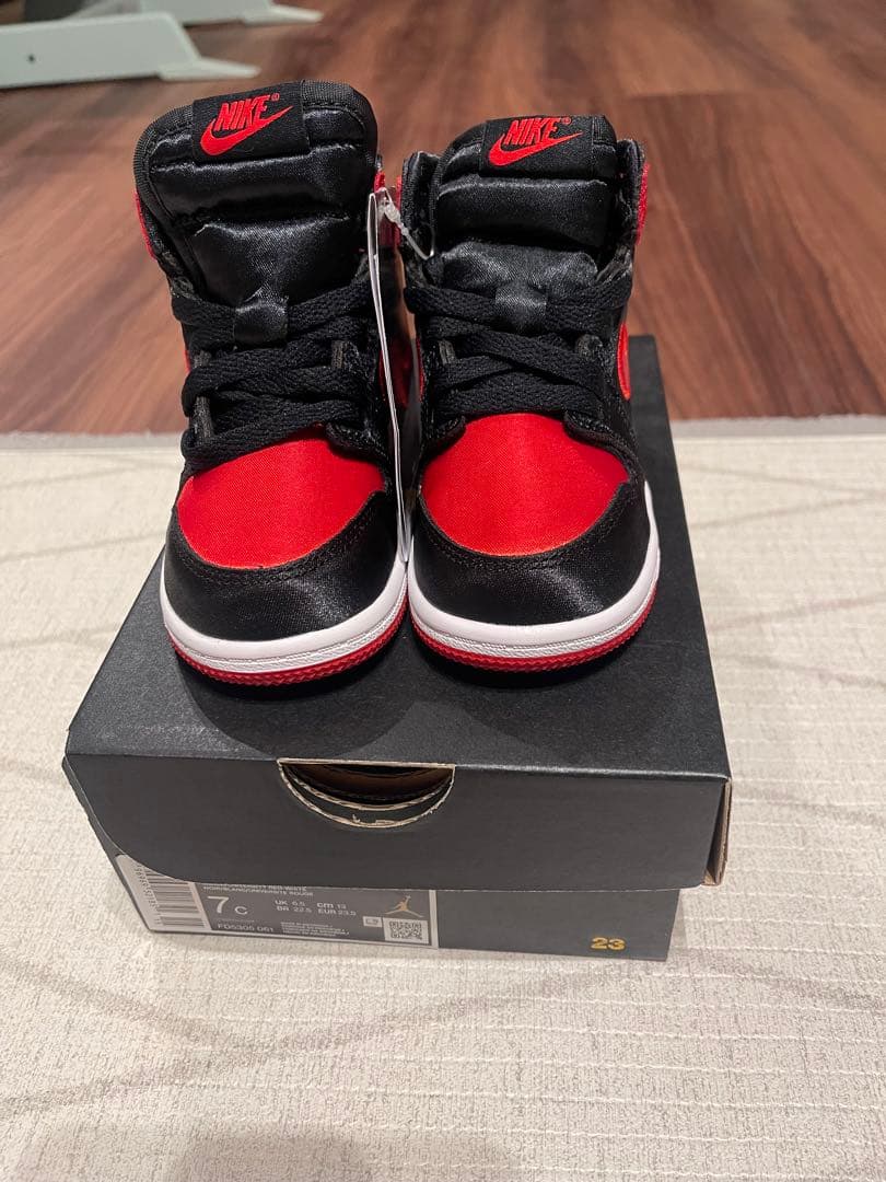 キッズ 13cm Nike jordan 1 ナイキ