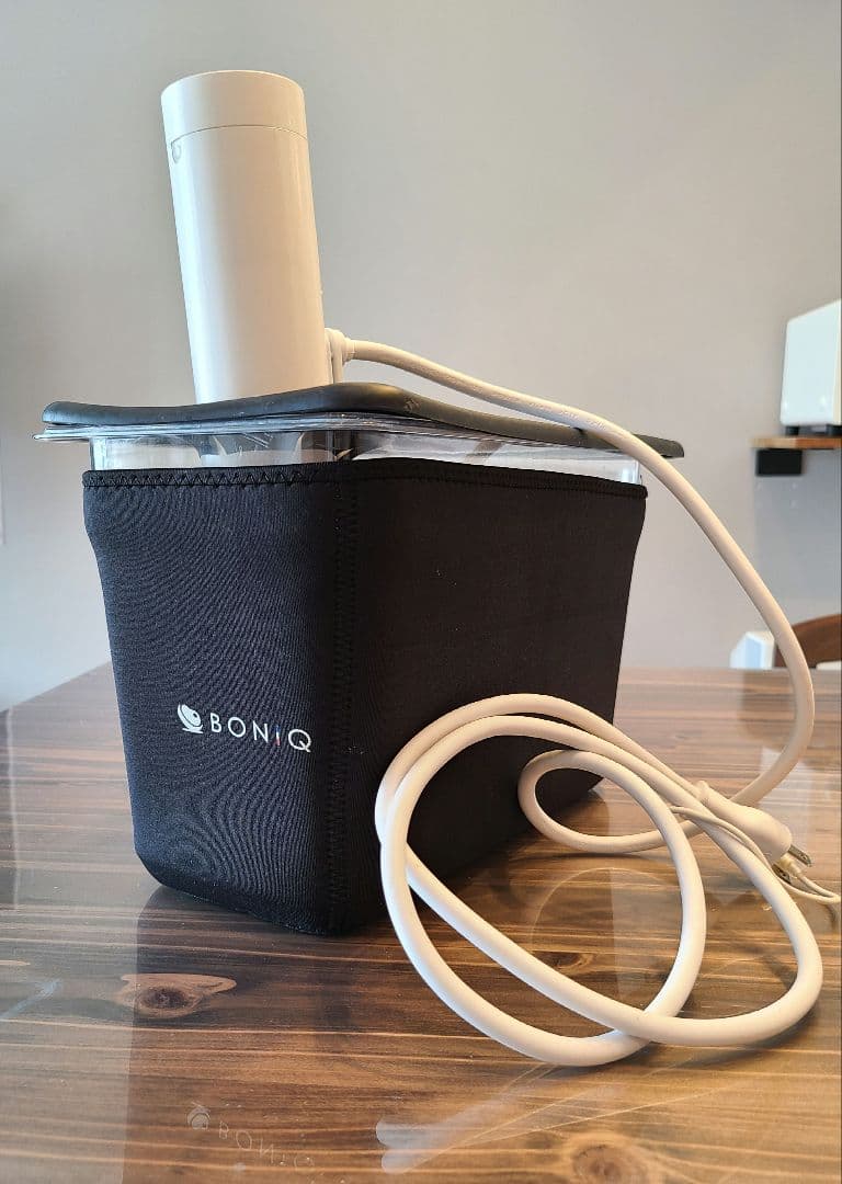 BONIQ 2.0 低温調理器 本体白　コンテナつき