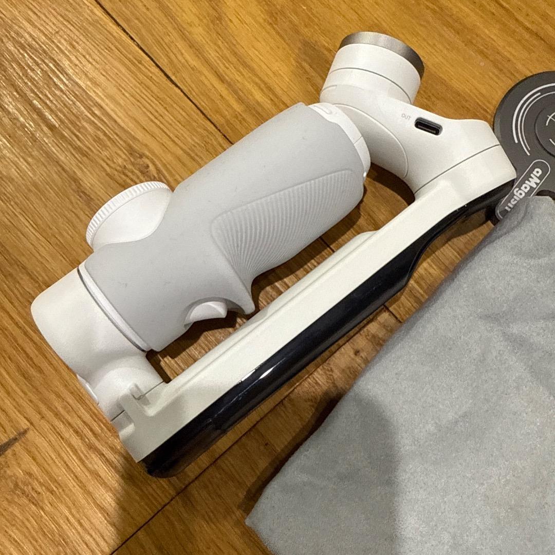 Insta360 Flow　Magsafe アダプタ付き