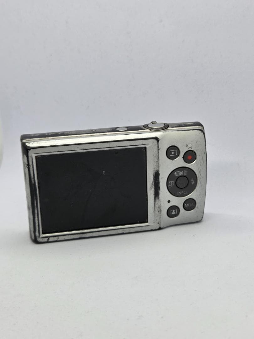 【ジャンク】キャノン Canon IXY 200 シルバー デジタルカメラ