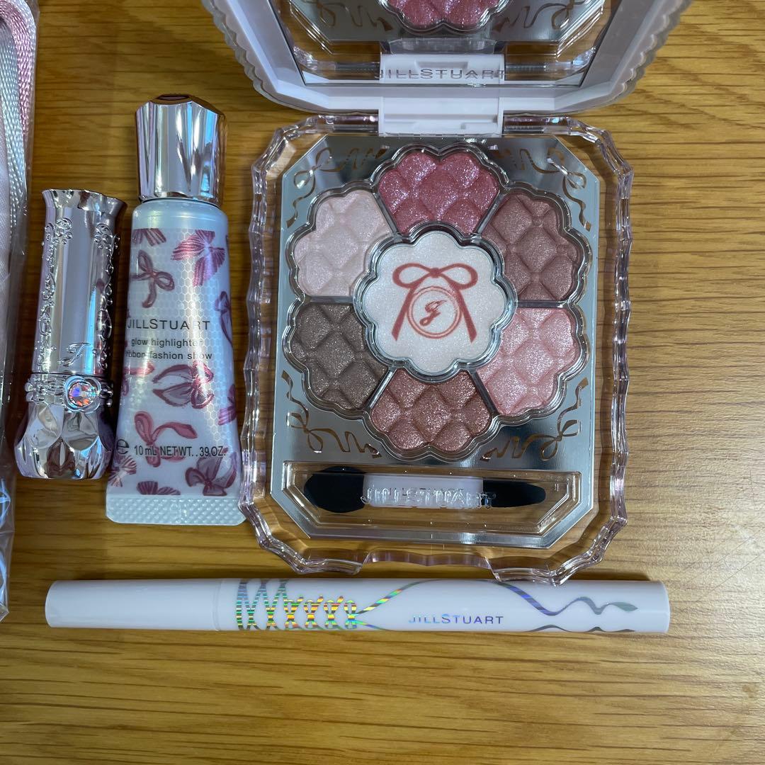 【新品】ジルスチュアート 2025 クリスマスコフレ