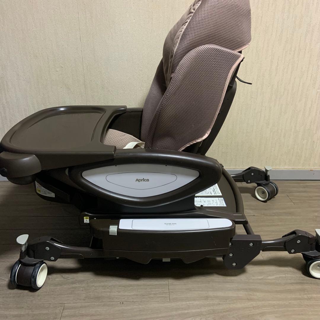 Aprica ユラリズムオートベビーラック・チェア ブラウン