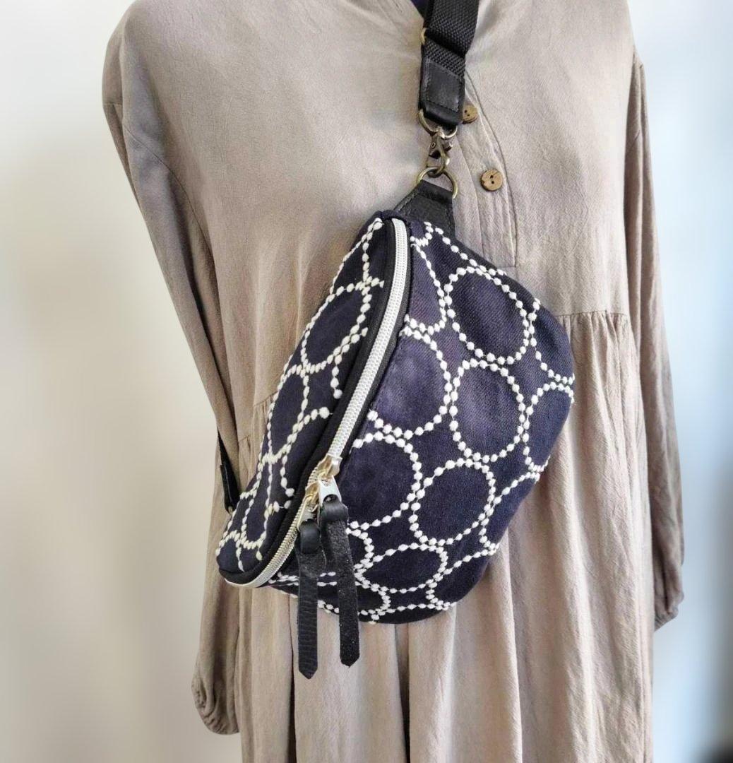 【にゃお様】おまとめforest tileフォレストタイルグレイ/A４トート2