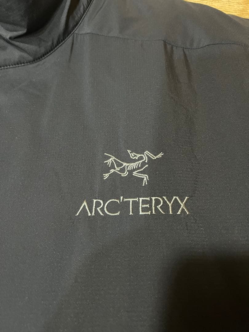 【新品同様】ARC’TERYX Atom Vest XLサイズ