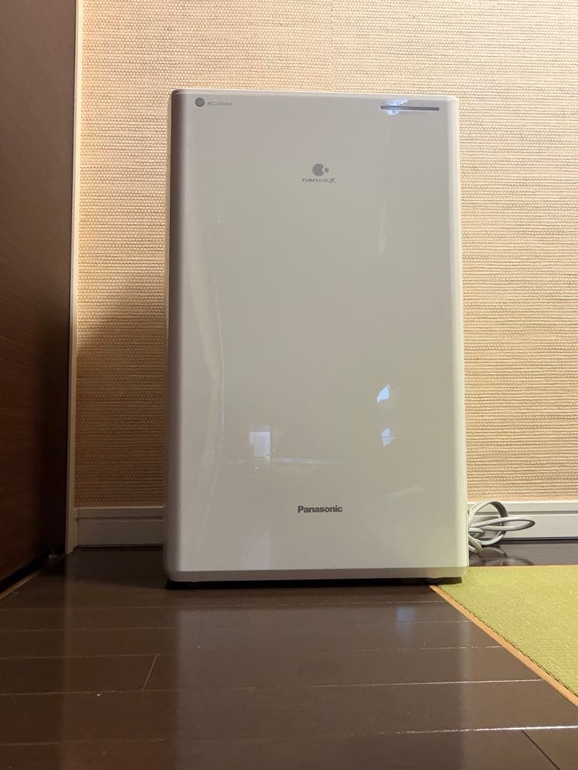 (極美品)生産終了モデルハイブリッド方式 衣類乾燥除湿機　F-YHVX120