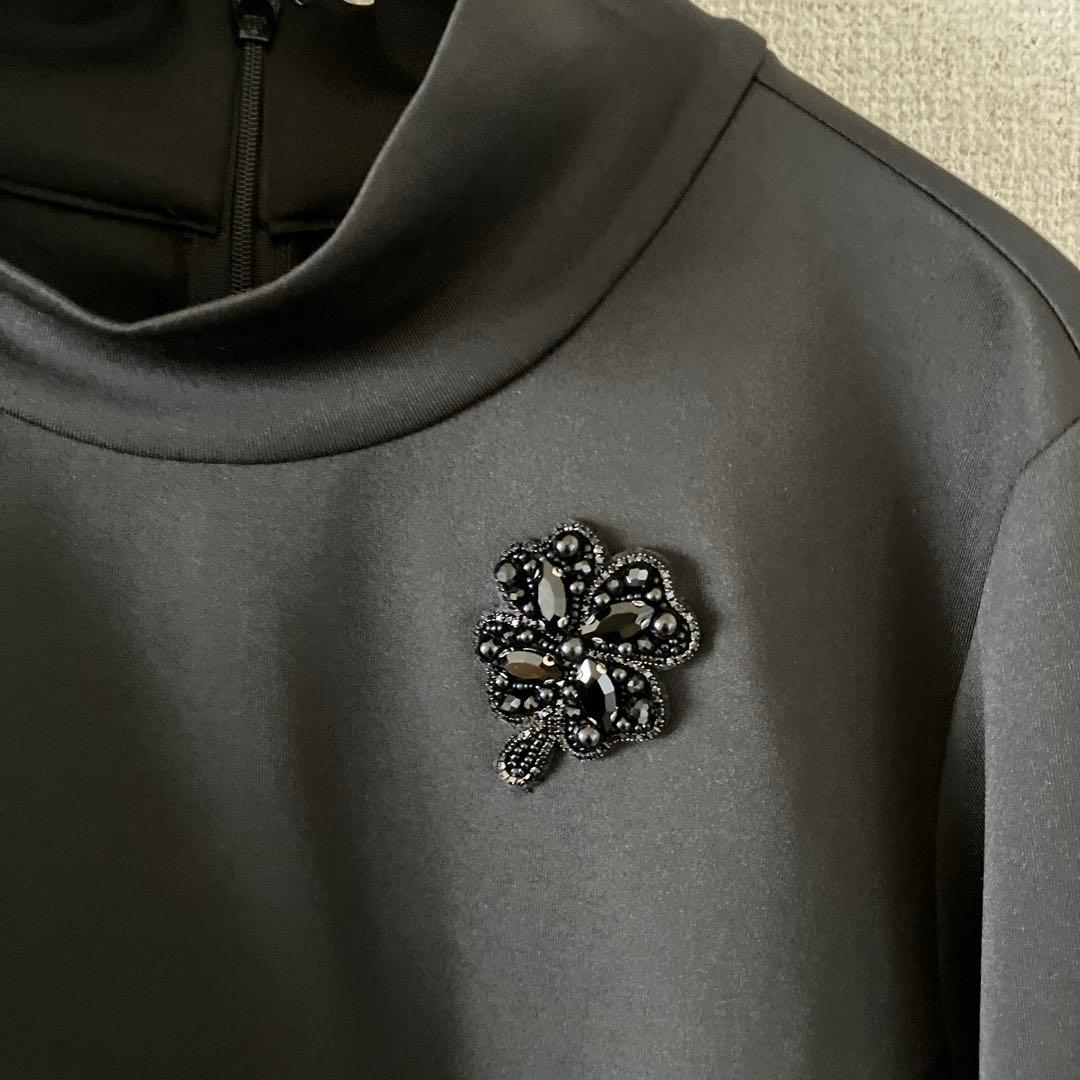 ★新品未使用★スーパービューティービジュー付き長袖チュニックブラック44