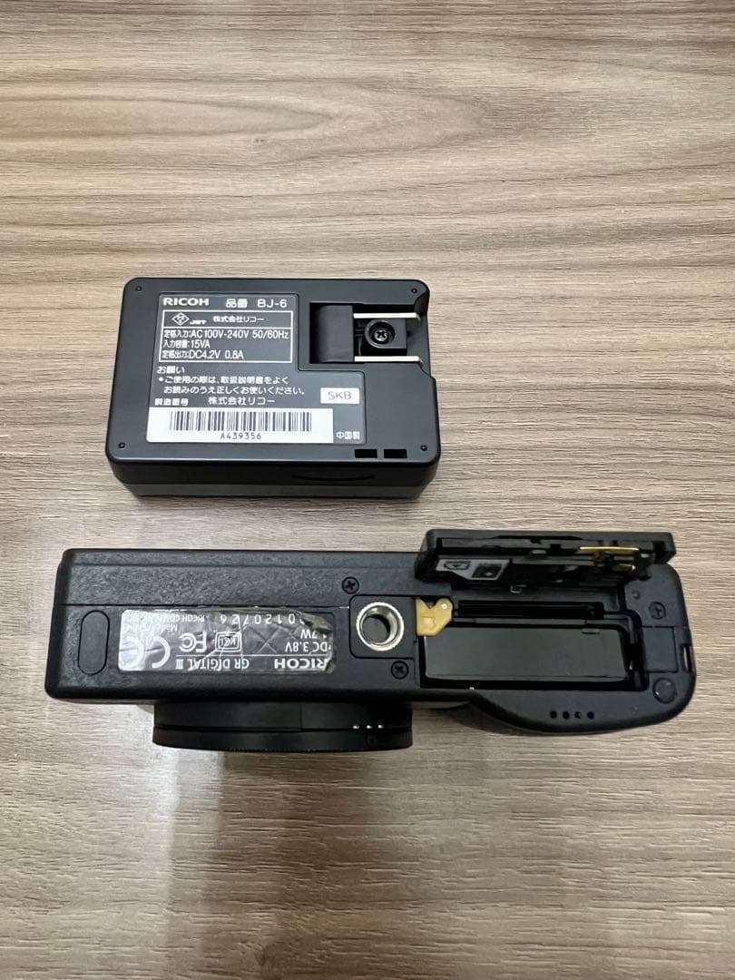 【美品】RICOH GR DIGITAL III コンパクトデジタルカメラ