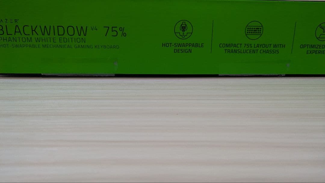 キーボード Razer BlackWidow V4 75% Phantom White