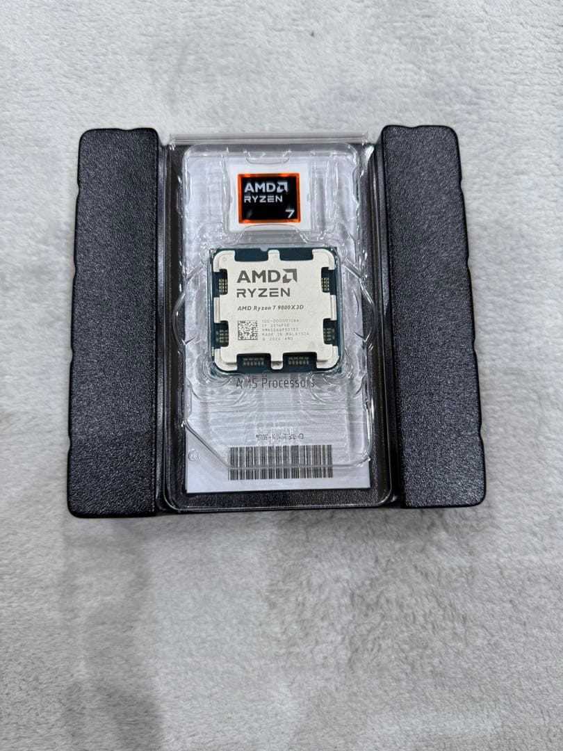 AMD Ryzen 7 9800X3D BOX ほぼ新品