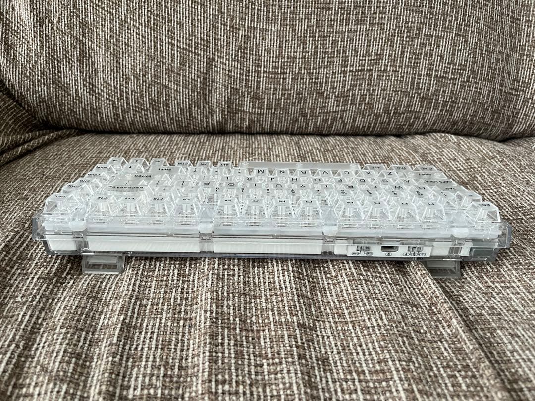 メカニカルキーボード RGBライティング 透明