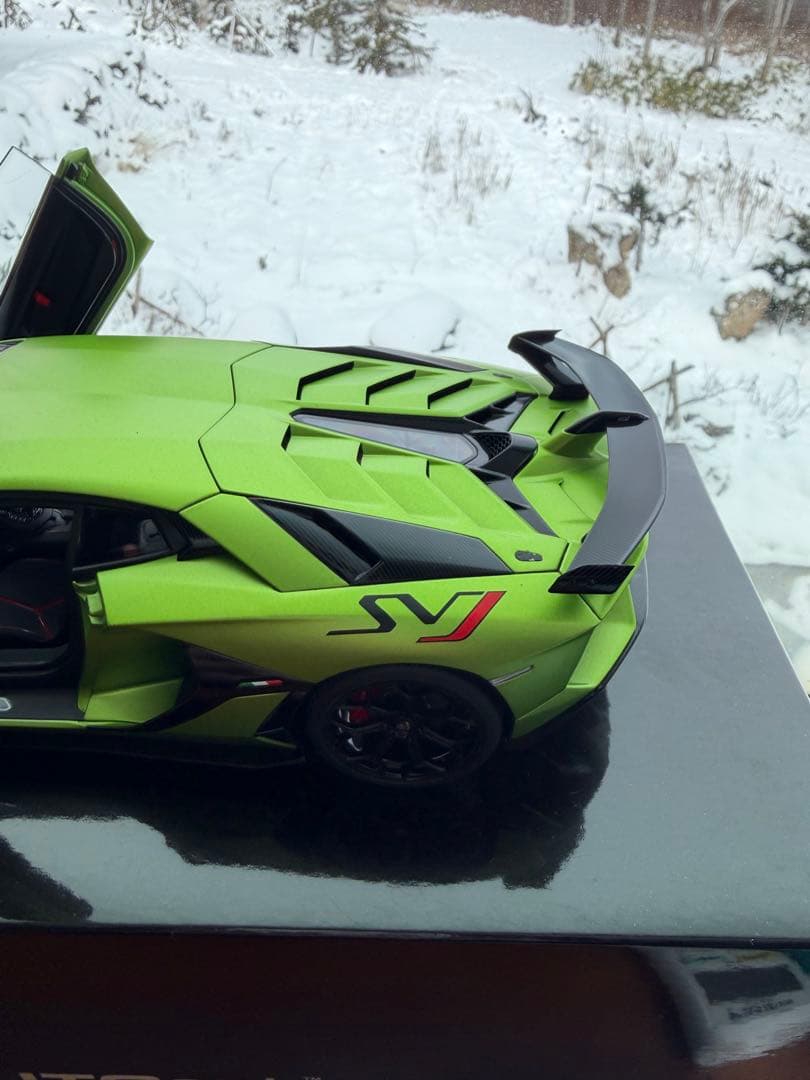 ミニカー Autoart Lamborghini Aventador SVJ 1/18