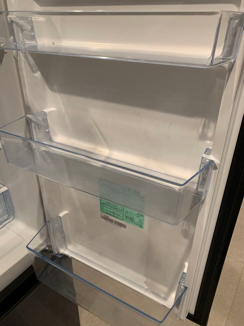 極美品Hisense 冷蔵庫１６２Ｌ　ガラス2ドア2022年製