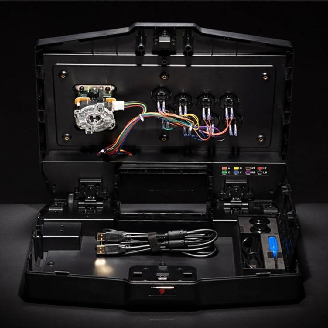 【新品未開封】Mad Catz T.E.3 アーケードスティック