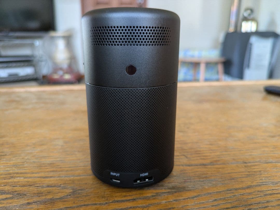 NEBULA Capsule プロジェクター本体　公式スタンド付 ネビュラ