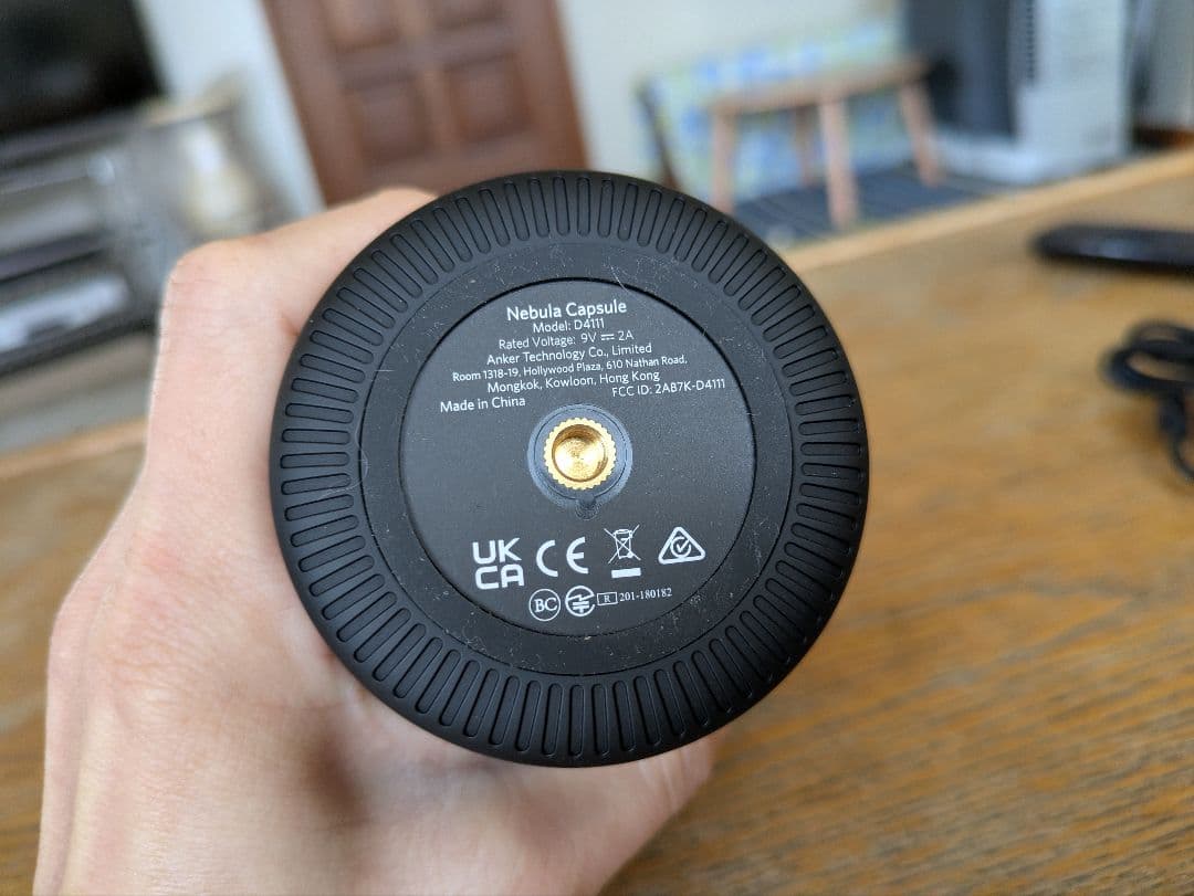 NEBULA Capsule プロジェクター本体　公式スタンド付 ネビュラ