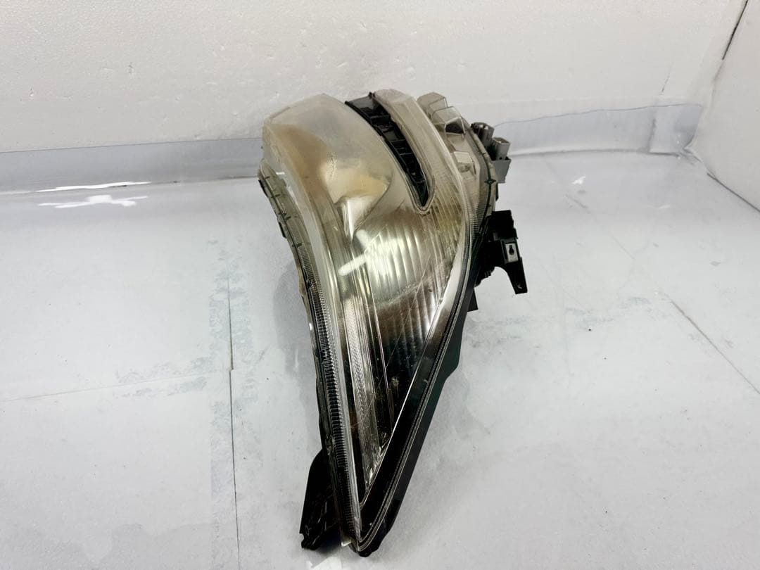 【ジャンク】ノア エスクァイア ZRR80 ZWR80 後期 右 ヘッド ライト