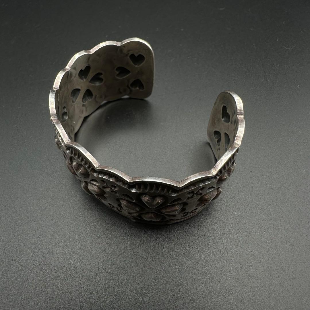 Navajo Sunshine Reeves スタンプワーク バングル