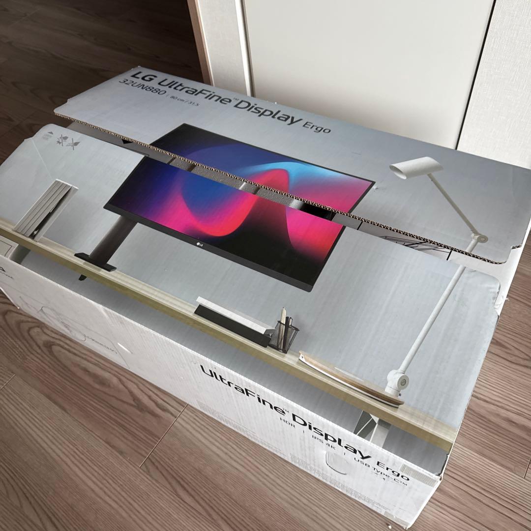 LG 4Kモニター 32UN880-B