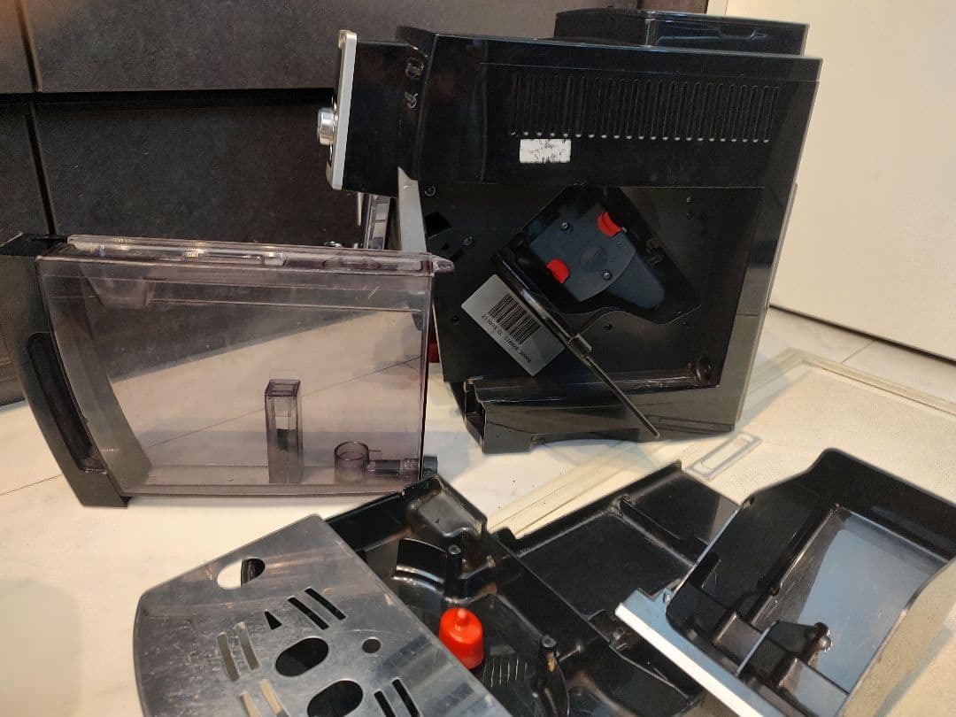 ジャンク品　デロンギ　エスプレッソマシン　マグニフィカS　ECAM23210