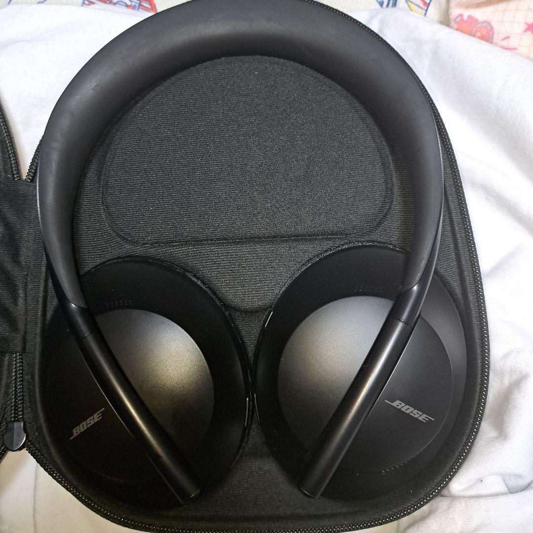BOSEワイヤレスヘッドホン700【即購入可能‼️】
