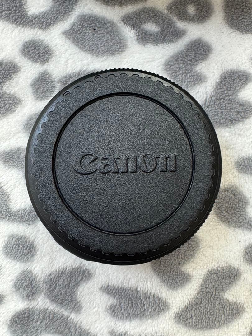 ​美品 Canon EF 50mm F1.8 STM 単焦点レンズ