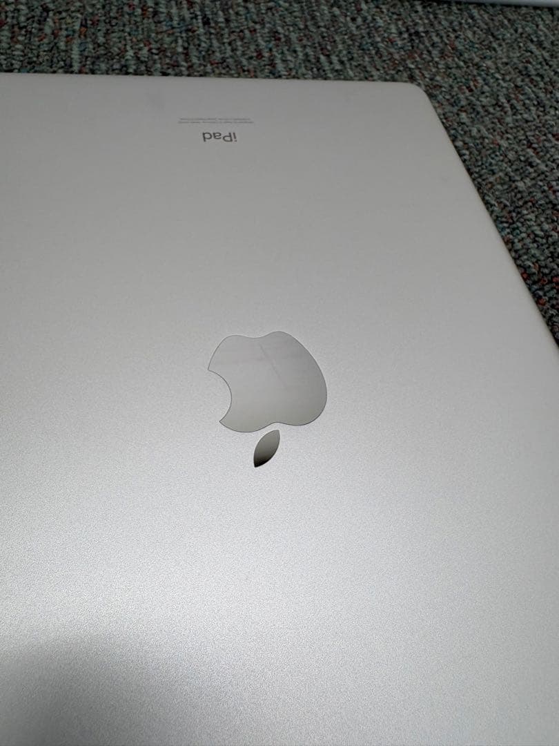 【92%】 iPad 第8世代　Wi-Fi + Cellularモデル