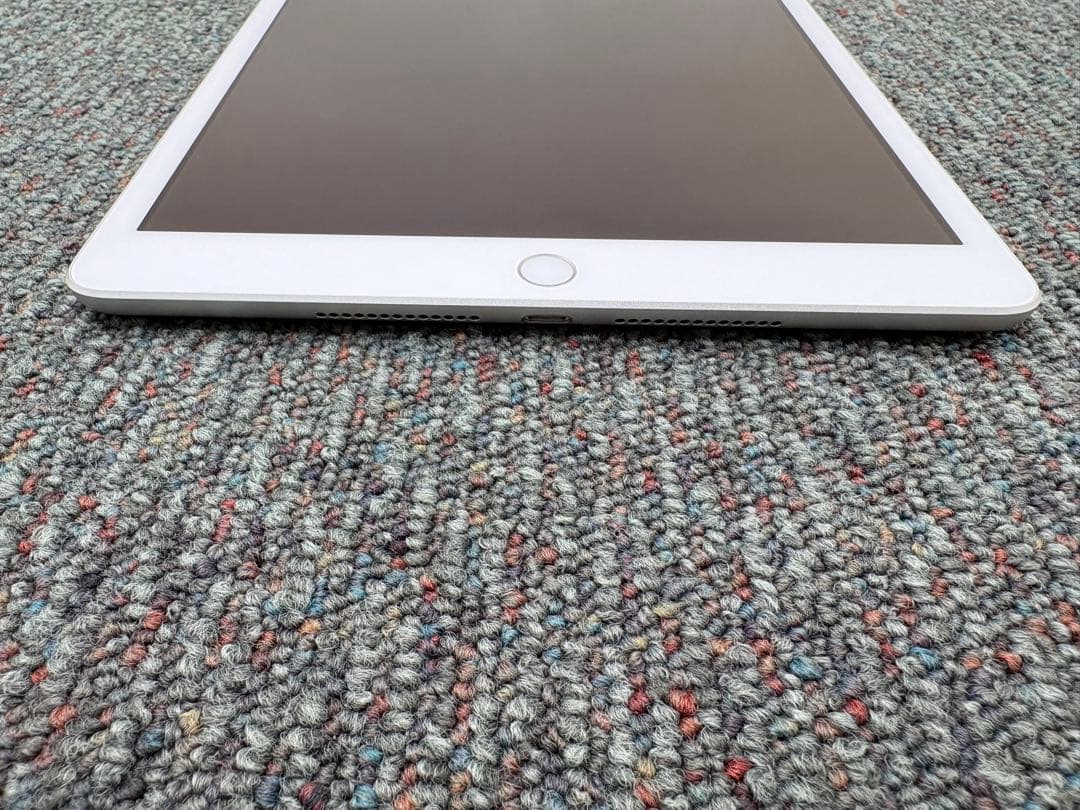 【92%】 iPad 第8世代　Wi-Fi + Cellularモデル