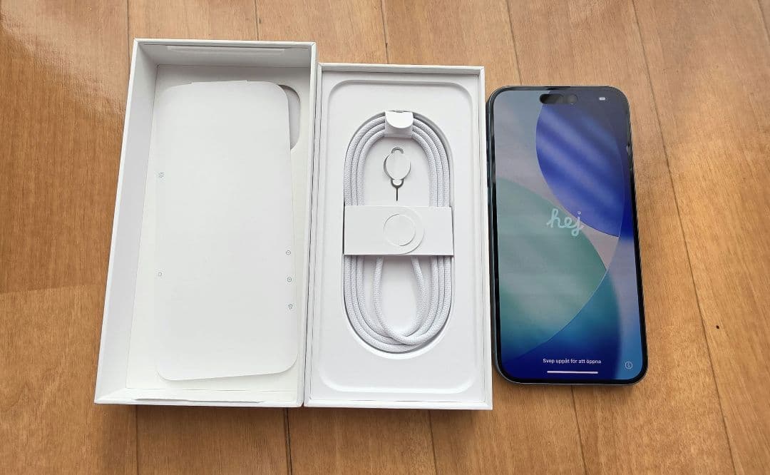 【新古品】iPhone16Plus SIMフリー 128gb ティール