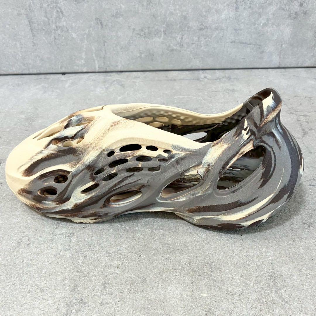 アディダス サンダル GX8774 Yeezy Foam Runner J255