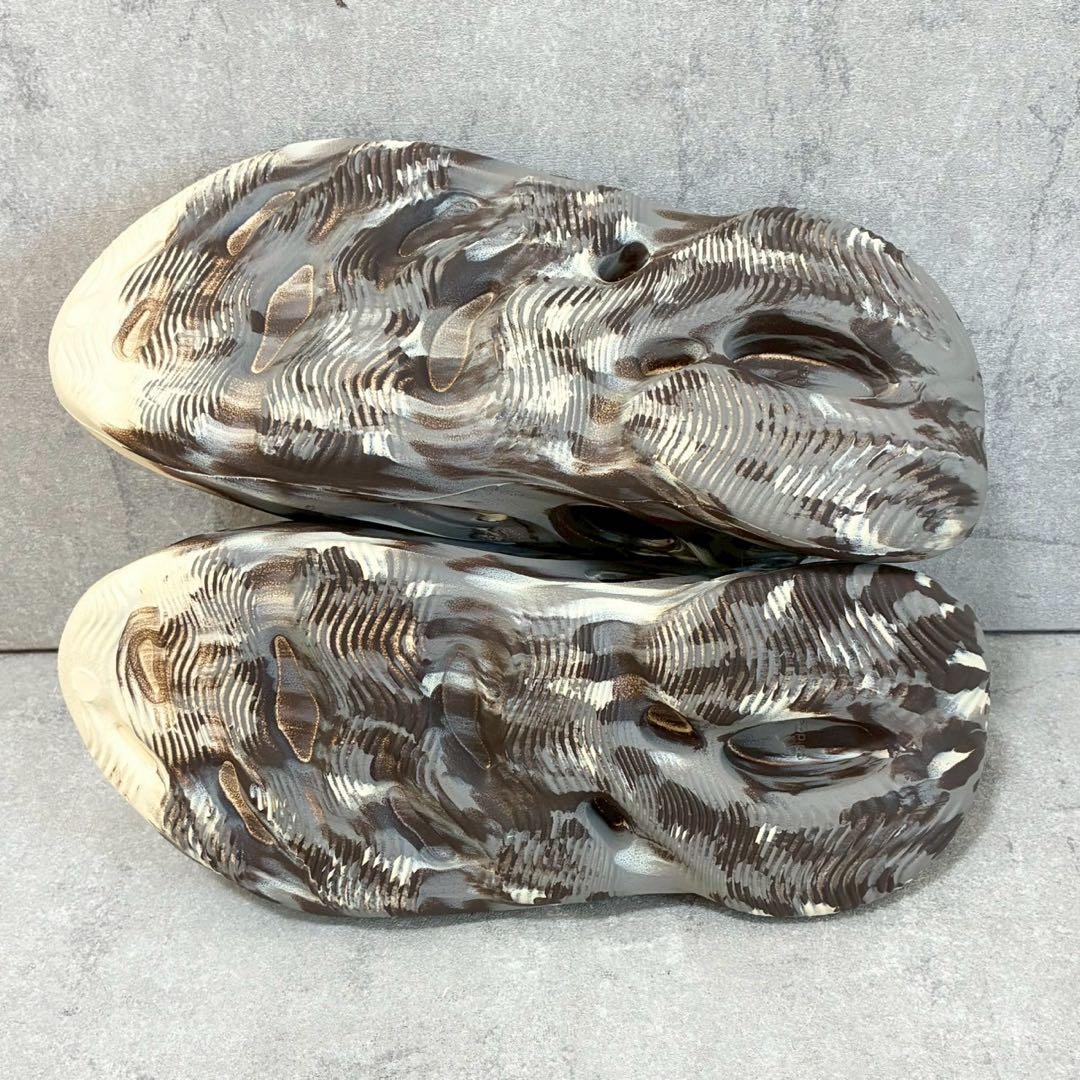 アディダス サンダル GX8774 Yeezy Foam Runner J255