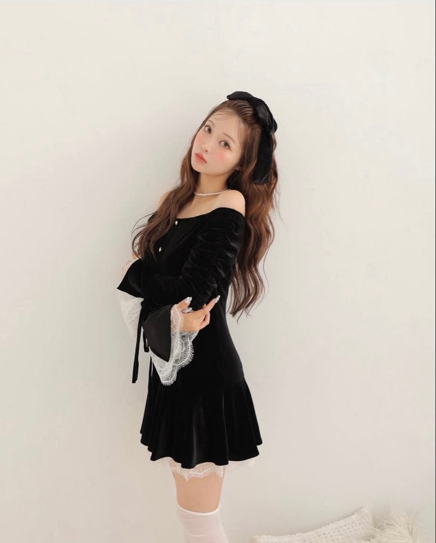 ワンピース M me eme Classical velvet mini onepiece