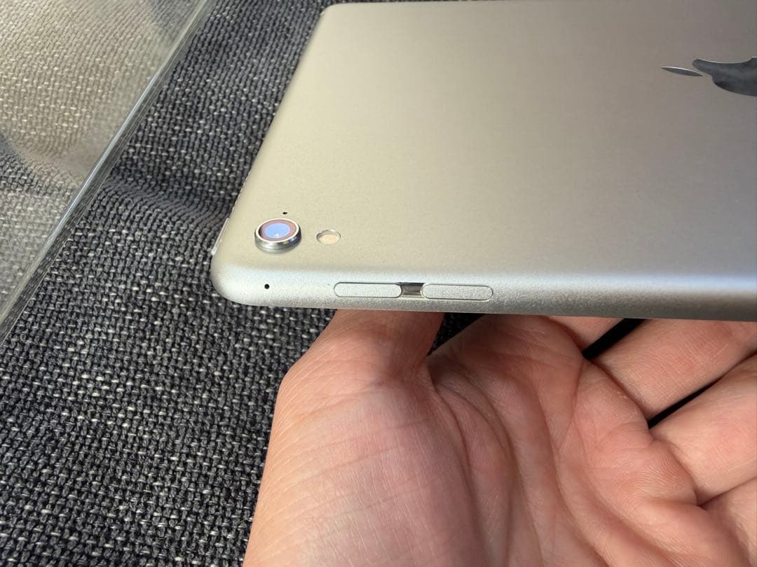 iPad Pro 9.7インチ 本体のみ(Wi-fiモデル 128GB)