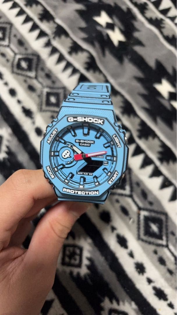 G-SHOCK GA-2100MNG-2AJR 青 ※本製品の箱ではありません。