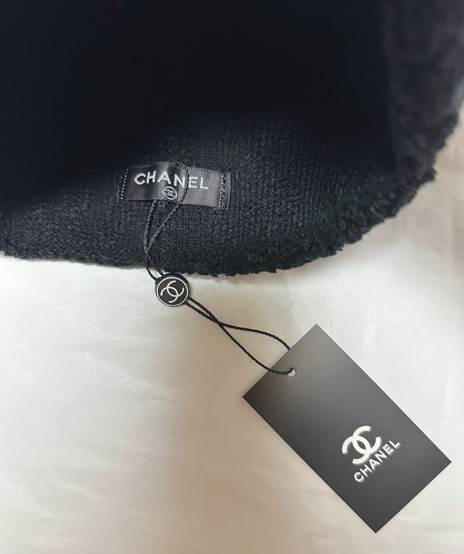 CHANEL ロゴ入りニットビーニーブラック