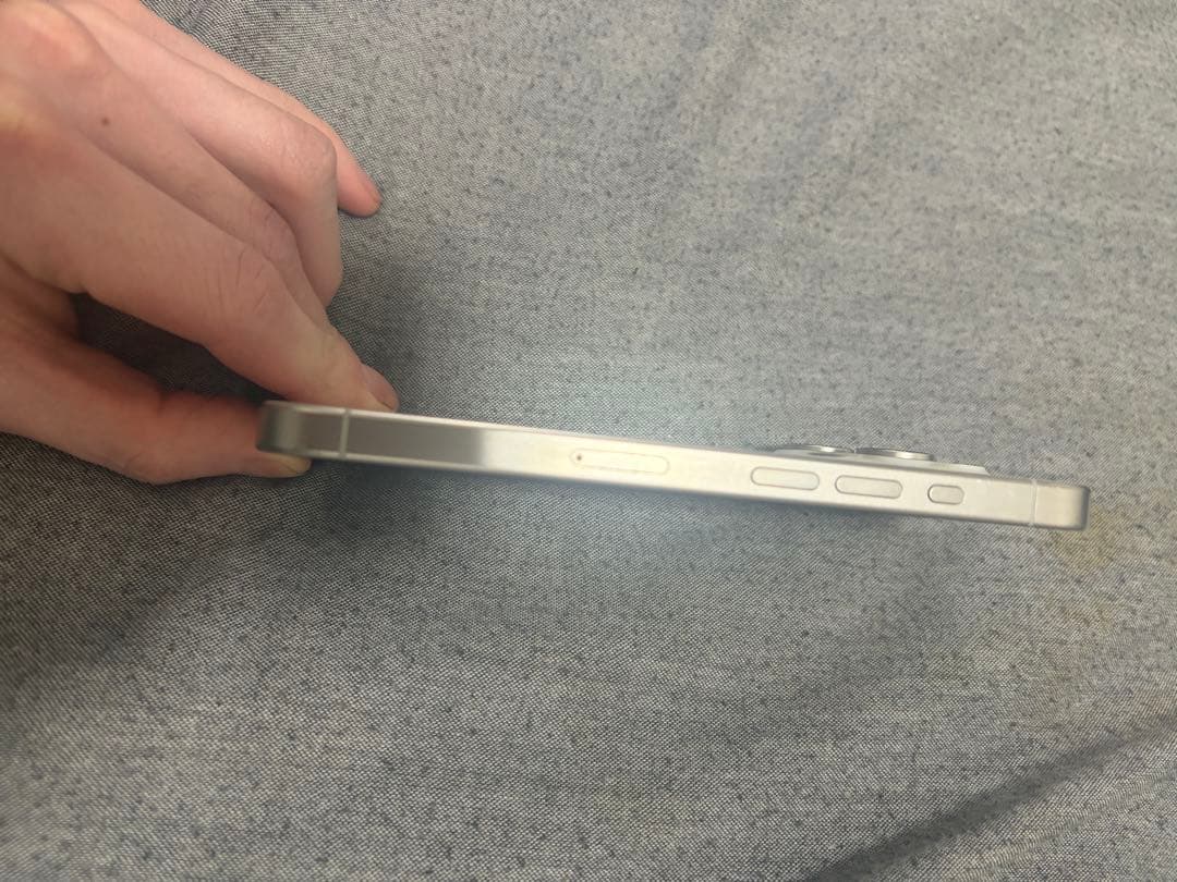 Apple iPhone 15Pro ホワイト128GB