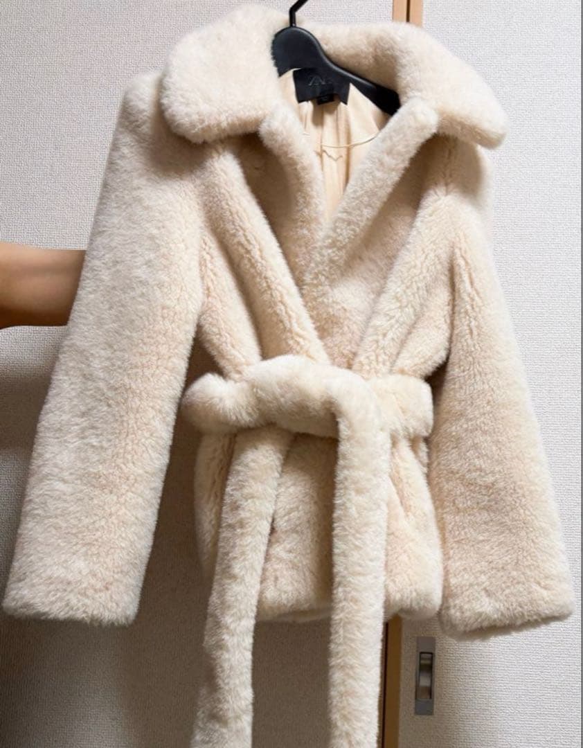 タイムセール★ZARA フェイクファーコート Sサイズ