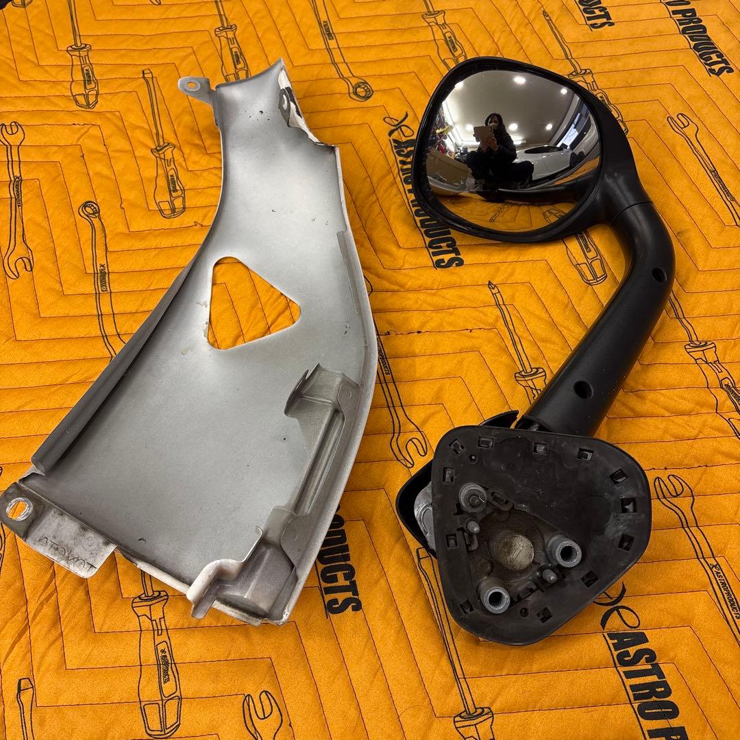 200系 ハイエース スーパーGL 6型 純正外し ガッツミラー パールホワイト